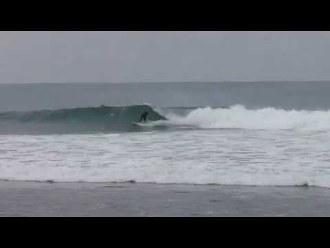 Sally Fitzbiggons and Stephanie Gilmore on consecutive waves @ Lowers