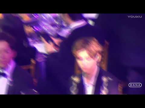 170909 Luhan _ Bazaar Charity Night 15th Anniversary (6)