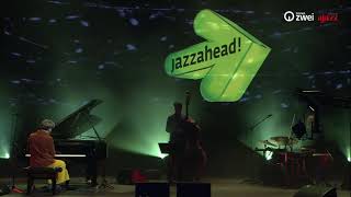 Binnen Zonder Kloppen. Live at Jazzahead. Rembrandt Trio.