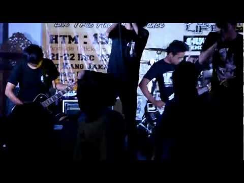 HYENA WANTS PARTY -    Intro + For You at (Danger Dancer bali Bazzar)