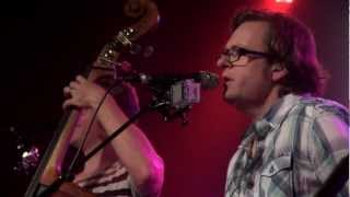 11 Infamous Stringdusters 2012-11-03 Traveling Teardrop Blues-No Resolution