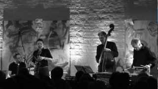 Karolina Strassmayer & Drori Mondlak KLARO! live at Hildener Jazztage