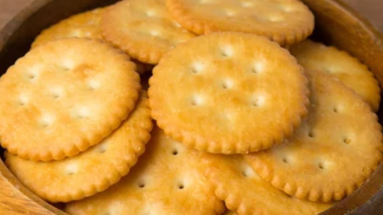 Here's Why Ritz Crackers Are Banned In Other Countries - Flipboard