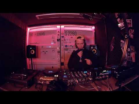 Misha & David at Foggy Albion @ 20ft Radio