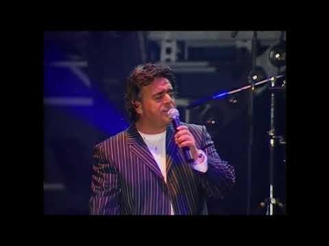 Carmelo Zappulla in concerto al Teatro Palapartenope di Napoli