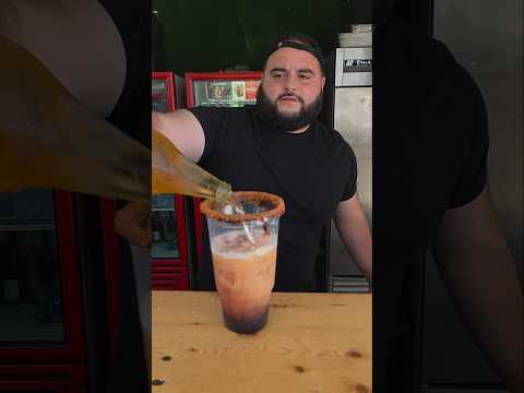 Ahí le van sus 20 varos #viral #humor #fyp #short #shorts #youtubeshorts #ytshorts #fypシ #viralvideo