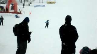 preview picture of video 'Neve 2013 Limone Piemonte-discesa con gli sci'