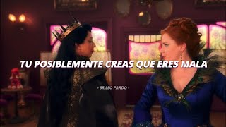Kadr z teledysku Más perversa [Badder] (Latin Spanish) tekst piosenki Disenchanted (OST)