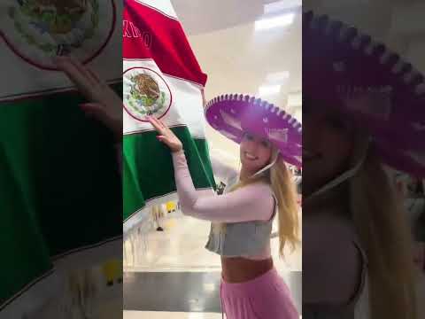 Letzter Aufruf: 📣 Gate A22 & ein wild gewordener pinker Sombrero! Ich: renne wie Speedy Gonzales