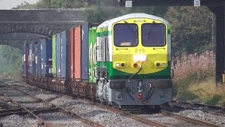preview picture of video 'Irish Rail 201 Loco 215 + IWT Liner - Kildare Station, Ireland'