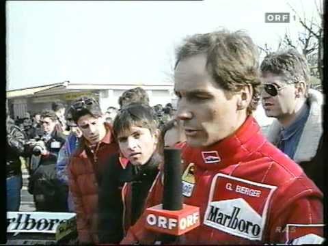 Gerhard Berger präsentiert den Ferrari von 1995