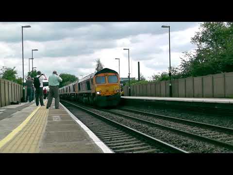 (HD) GBRf 66737 drags Brand New 66752 - 66756 through Tamworth - 12/7/14