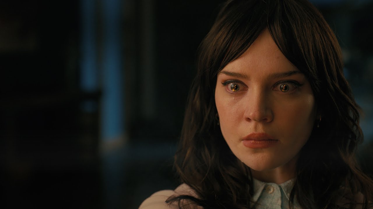 Acompanhante Perfeita l Trailer Teaser