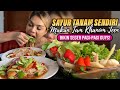 Eating White Rice Noodle Tam Khanom Jeen Traditional Thailand Food