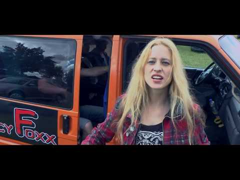 Fancy Foxx - Nevěř všem [Official Music Video 2017]