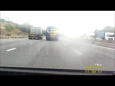 Driving hom on the M4 14/08/2018 MEGABUS OVER TAKE