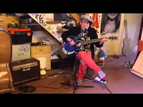 Eurovision 2014 - UK - Molly - Children of the Universe - Acoustic Cover - Danny McEvoy -