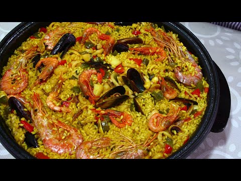 Seafood paella