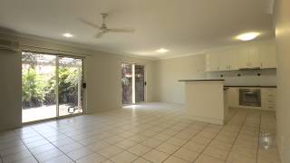 preview picture of video '1/24 Banksia Court Cannonvale 4802 QLD by Ellen Kerr'
