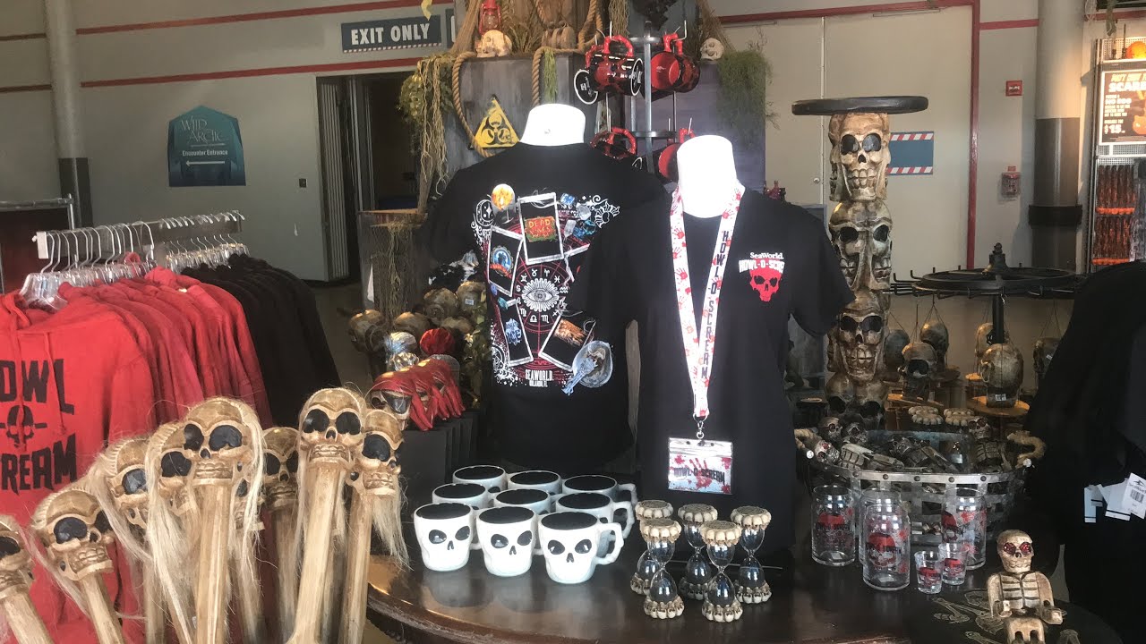 Howl-O-Scream store at Seaworld Orlando! Full Tour ￼
