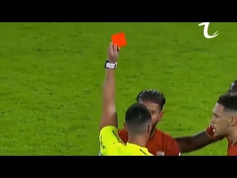 Sergio Ramos asked the referee to check VAR. REF checked the yellow, gave direct red card. 2-1 highl