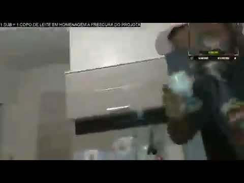 LILVINICINHO TOMANDO LEITINHO NA CARA 😈😈 (+18)