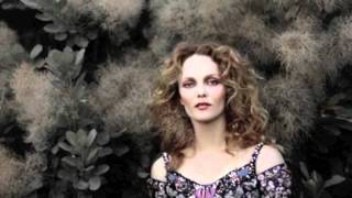 Vanessa Paradis la la la song