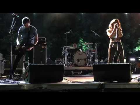 Yasmine Hamdan - Hal - ( Athens , Resistancefestival 25-6-2016 )