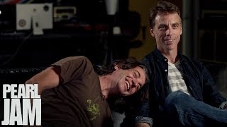 "How Important Is Playing Live?" - Pearl Jam & Carrie Brownstein Interview - Lightning Bolt