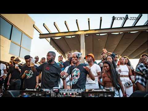 Enoo napa Feat. Zipho - High In Your Love (TECHNO-2220)