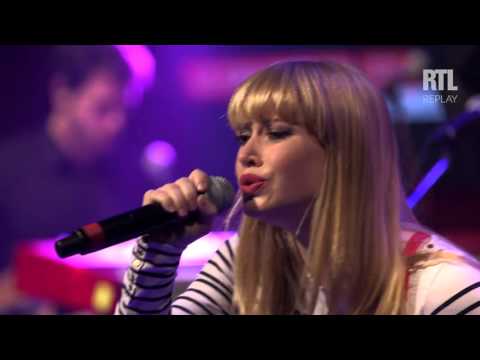 Léa Delau de la comédie musicale "Résiste" - Les accidents d'amour