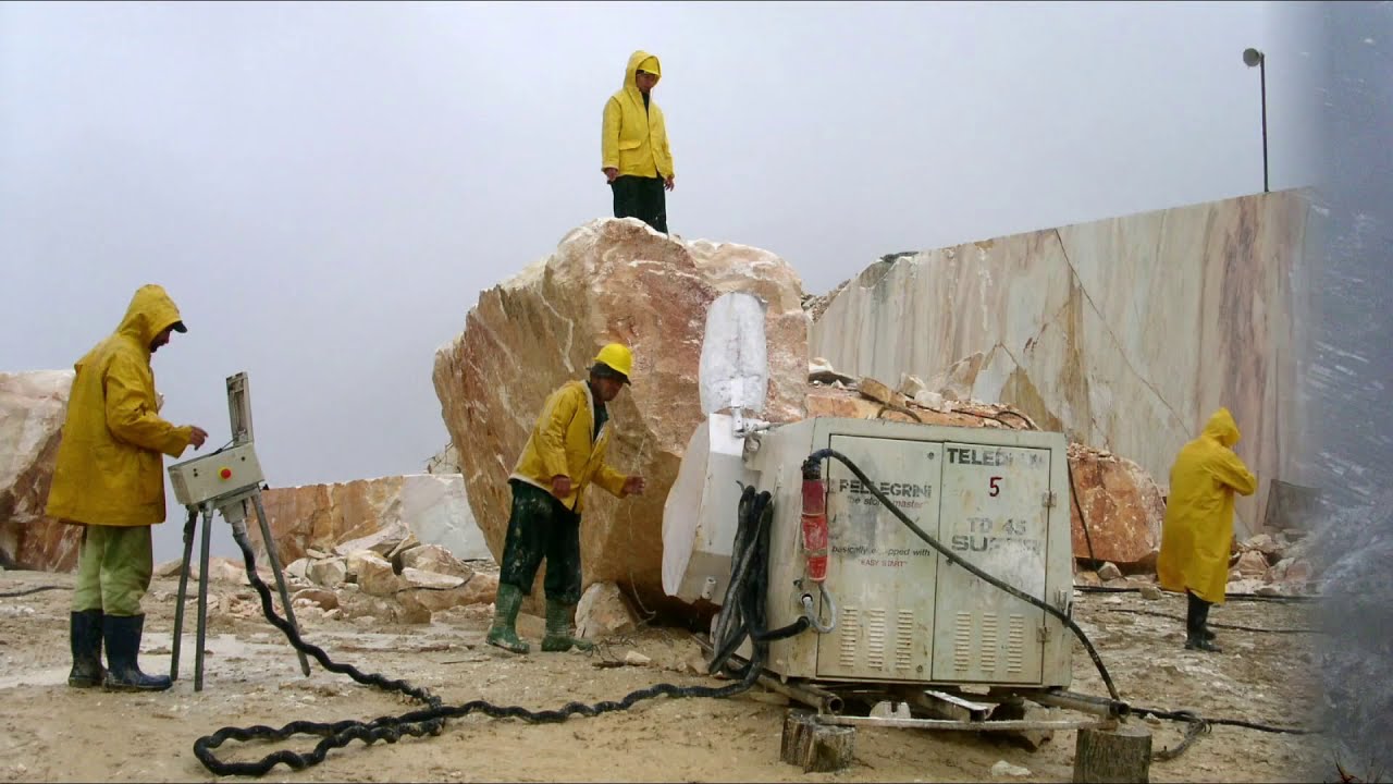 Watch Ruschita Cariera De Marmura Harta Now Cariera de marmur? de la Ruschita. Imagini rare din 2003 (Traian Manu)