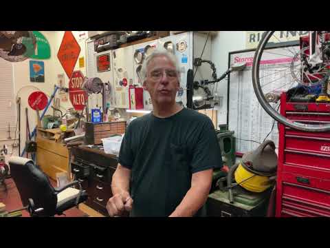 795.  Mandrel adjustments on an Edison Amberola 30, 50, or 75