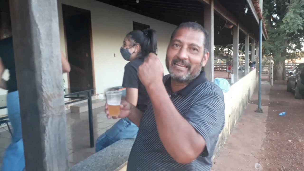 VC TOMARIA ESSA PINGA COM NÓ DE CACHORRO DENTRO