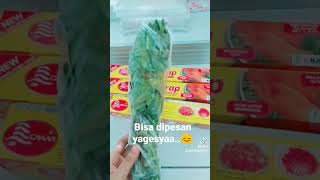 Download lagu cling wrap cocok digunakan untuk bungkus sayuran, buah, dan daging agar tetap segar. mp3