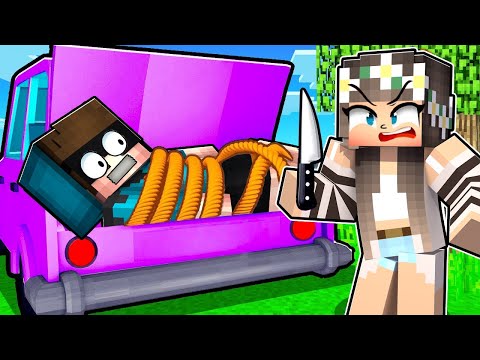 OKULDA ÇILGIN KIZ HAYRANIM BENİ KAÇIRDI 🔪😭 - Minecraft