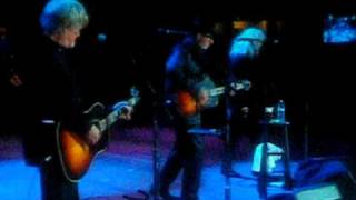 Elvis Costello, Kris Kristofferson, Emmylou Harris - Believe - Bridge School