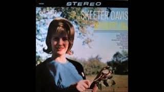 The Face of a Clown ~ Skeeter Davis (1965) (vinyl rip)