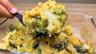 I have never eaten potatoes with broccoli so delicious! Easy and cheap recipe.