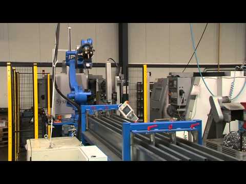 MECAFLEX cellule robotisée MOTOMAN avec un tour et une centre d'usinage