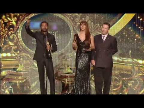 Dhanush sings 'Kolaveri di' at IIFA Awards 2014