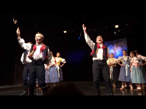 FS ROSÉNKA Praha - pořad k 35.výročí: Tanec aj muzika, radosť veliká, č.2 /div. U Hasičů, 16.11.2018