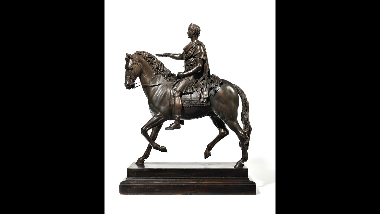 Clip statue équestre de  Napoléon Ier pour les Amis du Château de Fontainebleau.