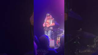 Helix-House On Fire intro. Calgary AB. 10-20-2025. #helixrockband #concert **SUBSCRIBE**