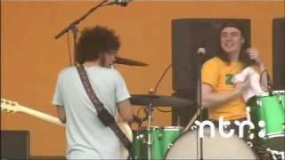 Apple Tree (Live) - WOLFMOTHER