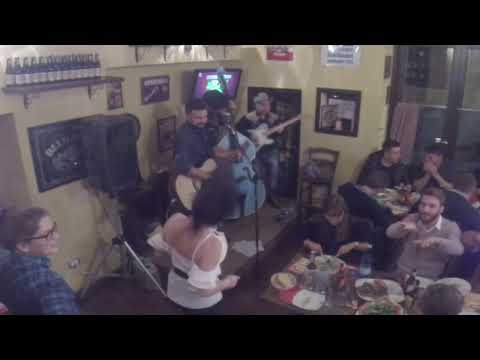 FANCY HOPPERS - LIVE La Degna Tana ☆ Rockabilly Old Country Swing