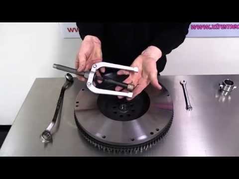 CLUTCH TECH: Pilot Bearing Puller