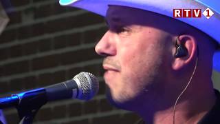 Ramblin&#39; Boots - Sold: The Grundy County Auction Incident (John Michael Montgomery)