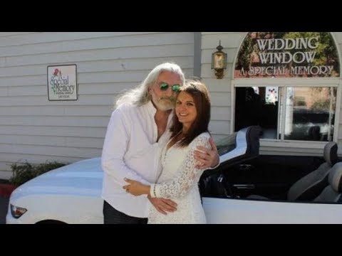 Zpěvák Daniel Hůlka se stal tatínkem! Jak holčičku pojmenovali?