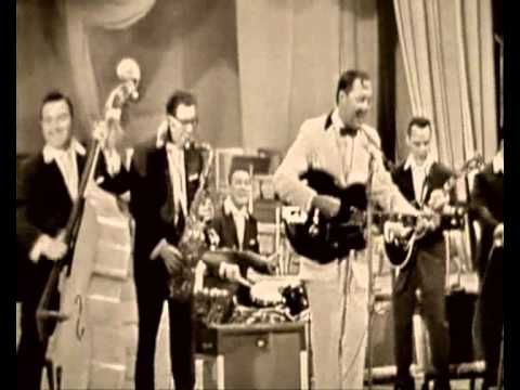 BILL HALEY & His Comets - The Saint Rock'N'Roll / Shake Rattle And Roll (live in Belgium 1958)